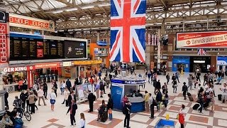 A Walk Through The London Victoria Station London England [upl. by Altman565]